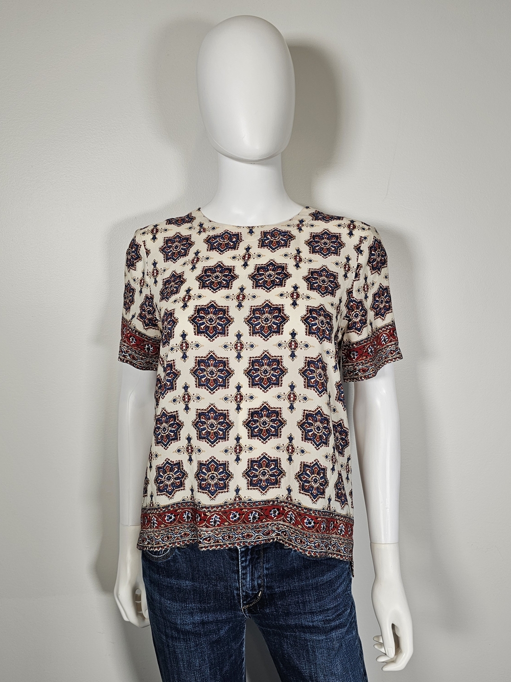 Madewell Cream Short Sleeve Top with Navy & Red Medallion Print Sz M